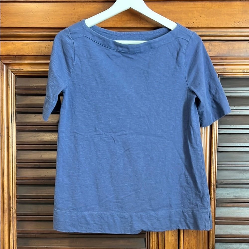 LOFT Women’s Blue T-Shirt small